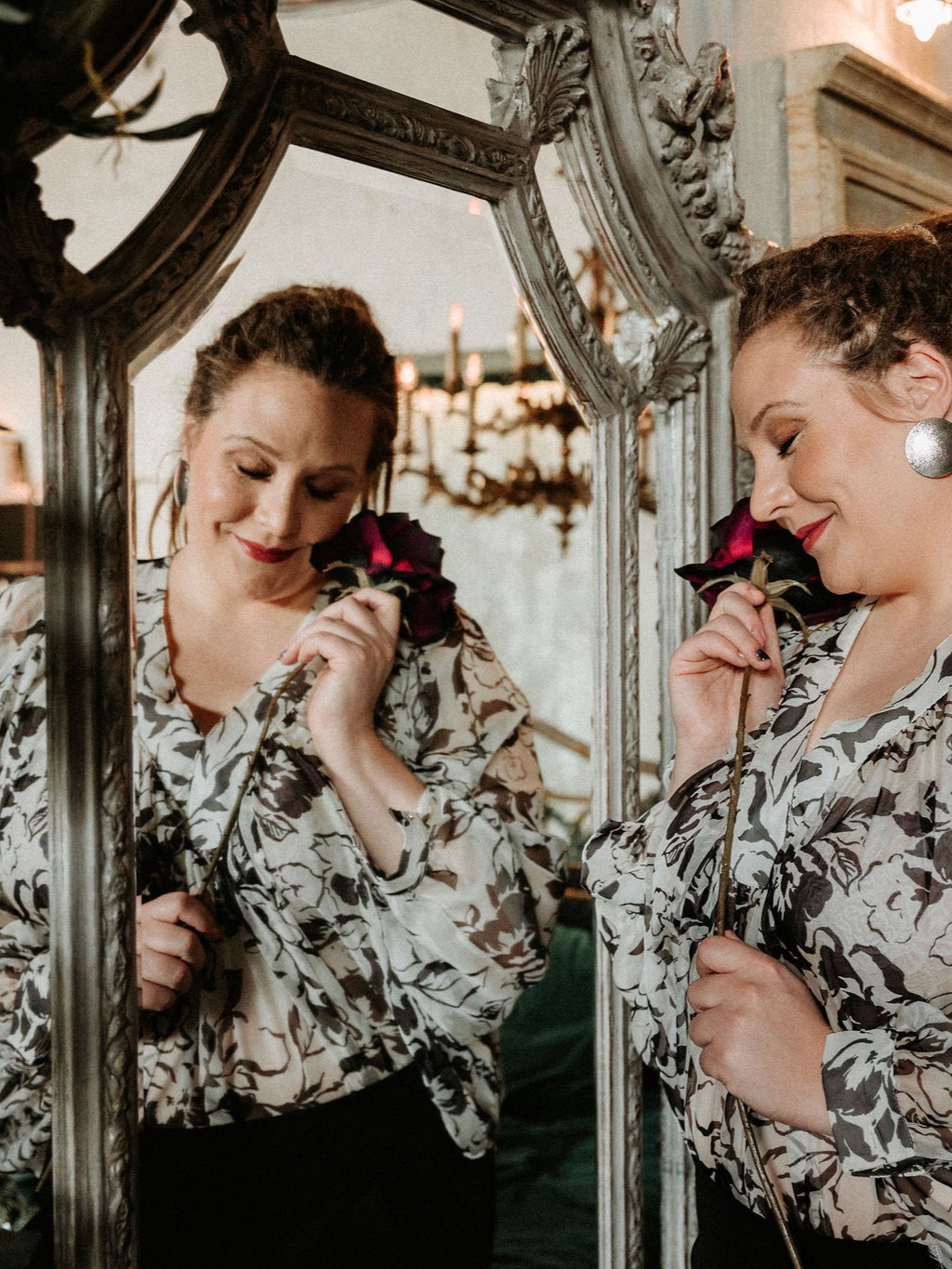Révész Krisztina, CsontBoszorkány, gyógymasszőr, csontkovács, testtartásjavítás, stressz, fájdalom, Access Consciousness, doTERRA aromaterápia, wellness tanácsadás
